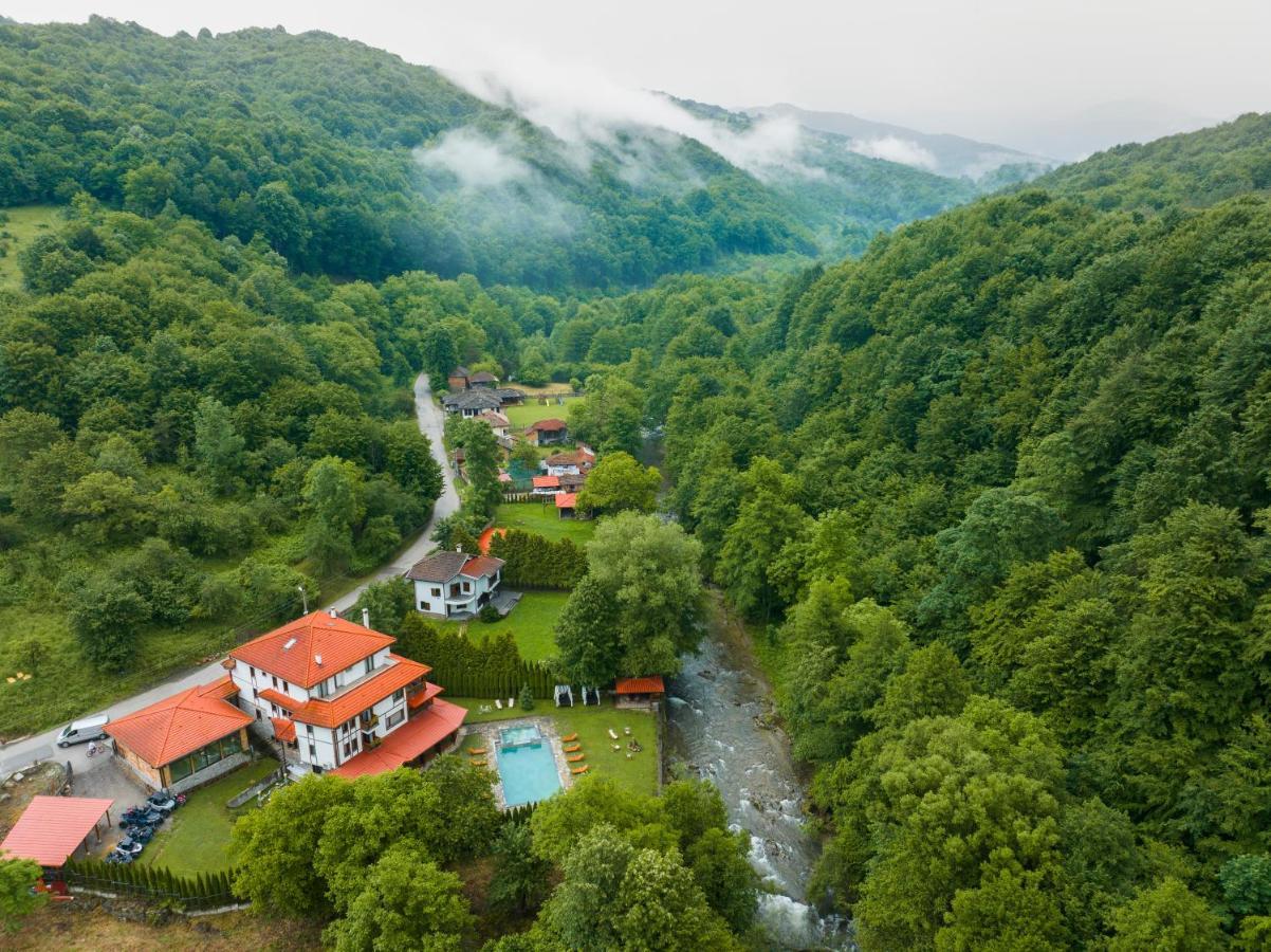 Guest House Valevtsi Esterno foto